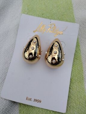 Lilly Pulitzer Gold Teardrop Pearl Accent Earrings